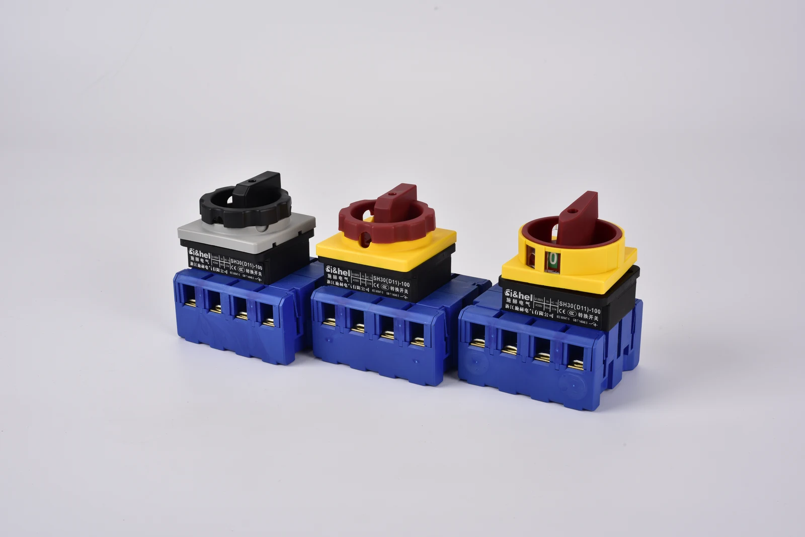 Shieldhz SH30 load isolator switch series showing standard black handle and GS04 red-yellow safety handle panel mount variants